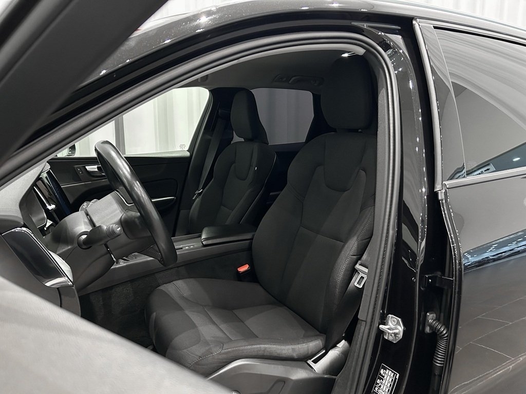 Volvo XC60 D4 Momentum 2019, bild 6/10