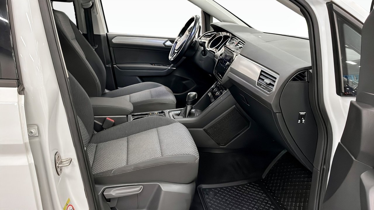 Volkswagen Touran 1.5 TSI R-Line 2021, bild 3/10