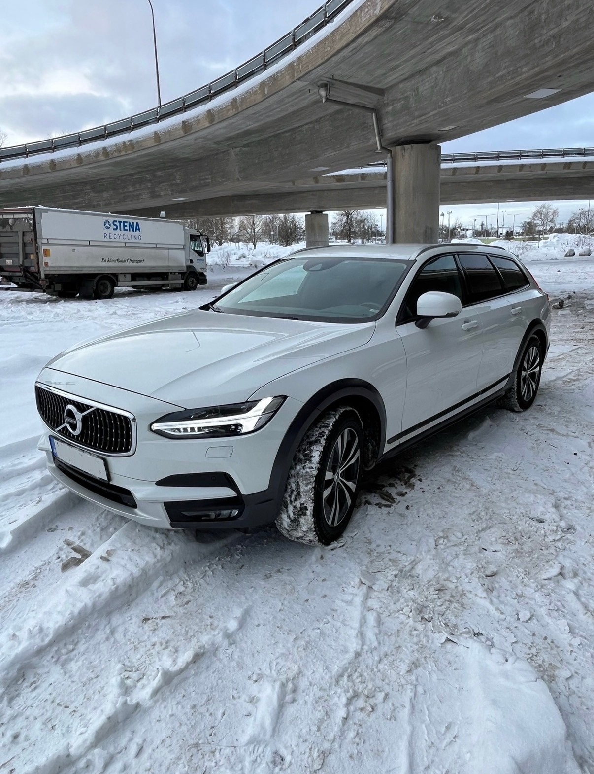 Volvo V90 Cross Country D4