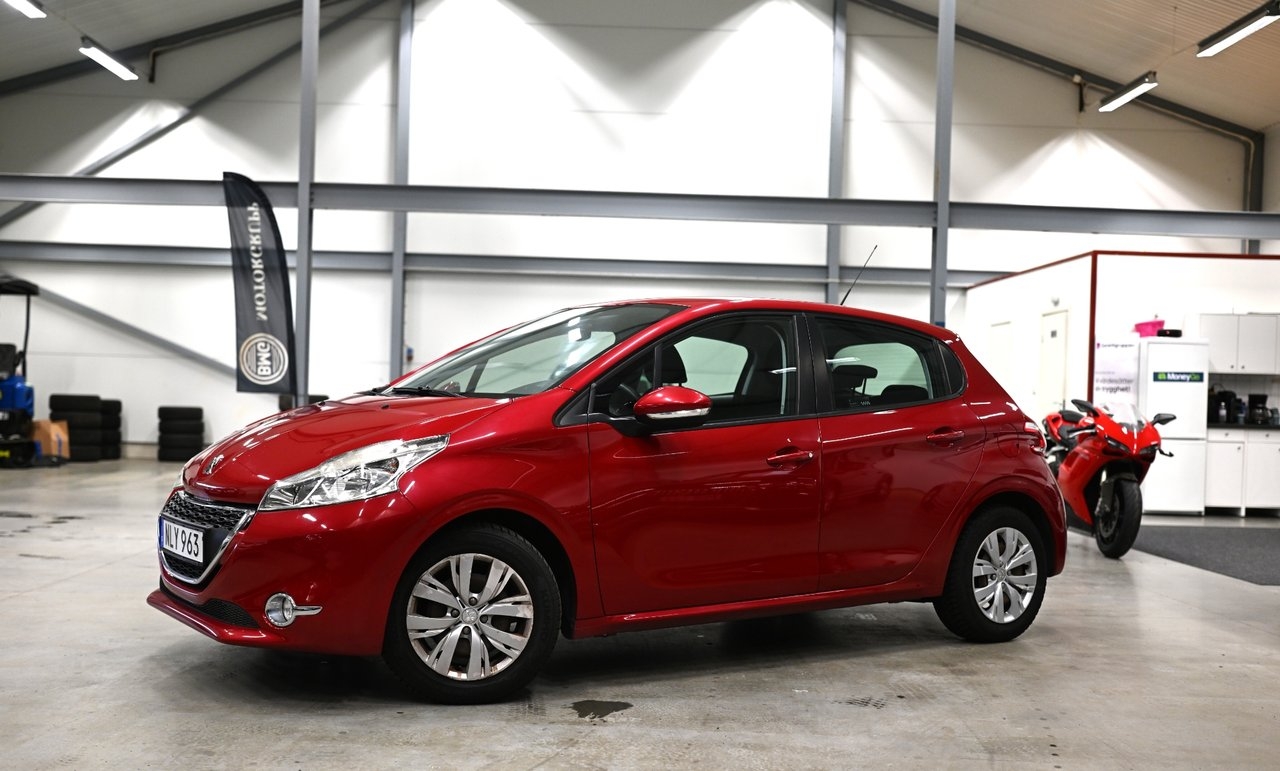 Peugeot 208