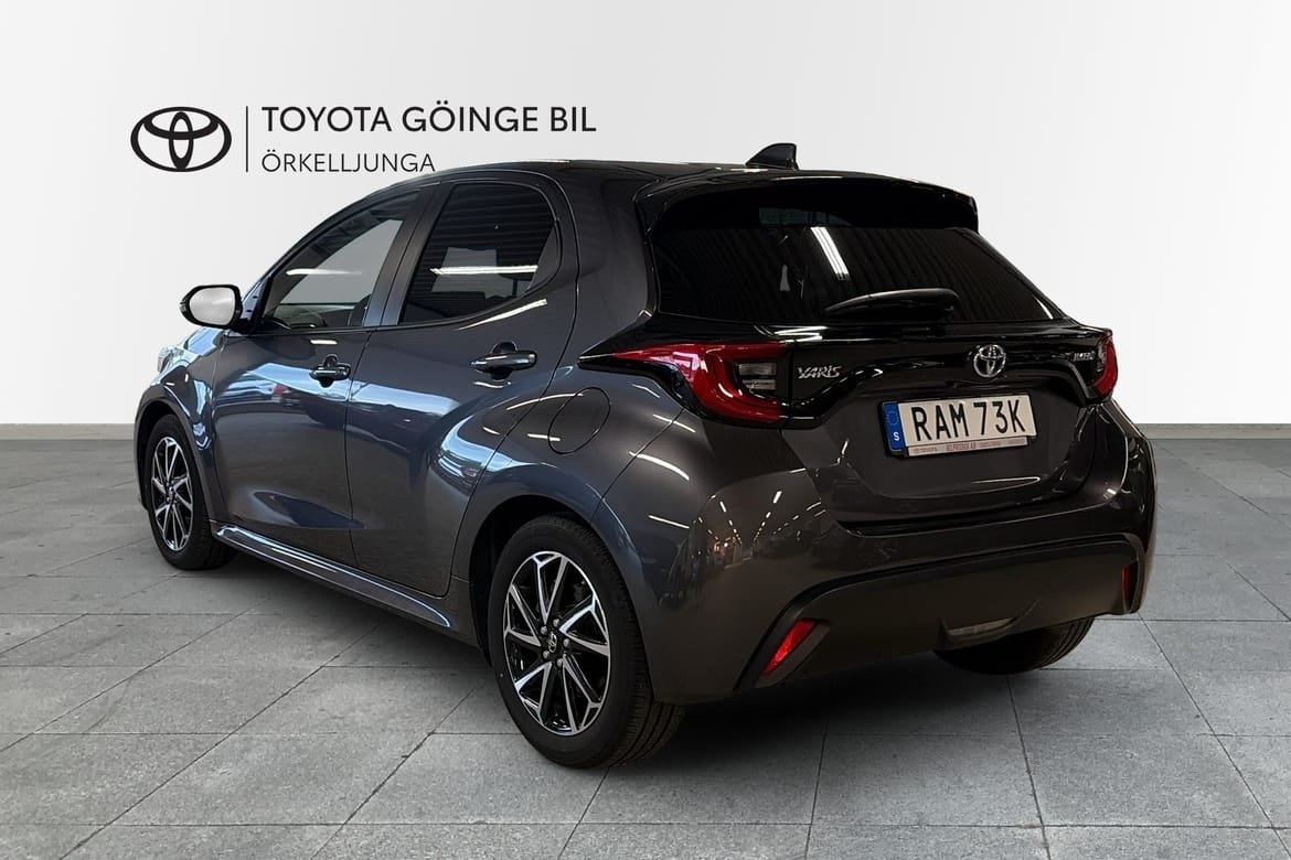 Toyota Yaris 1.5 Hybrid 116 Active Plus 2023, bild 3/11