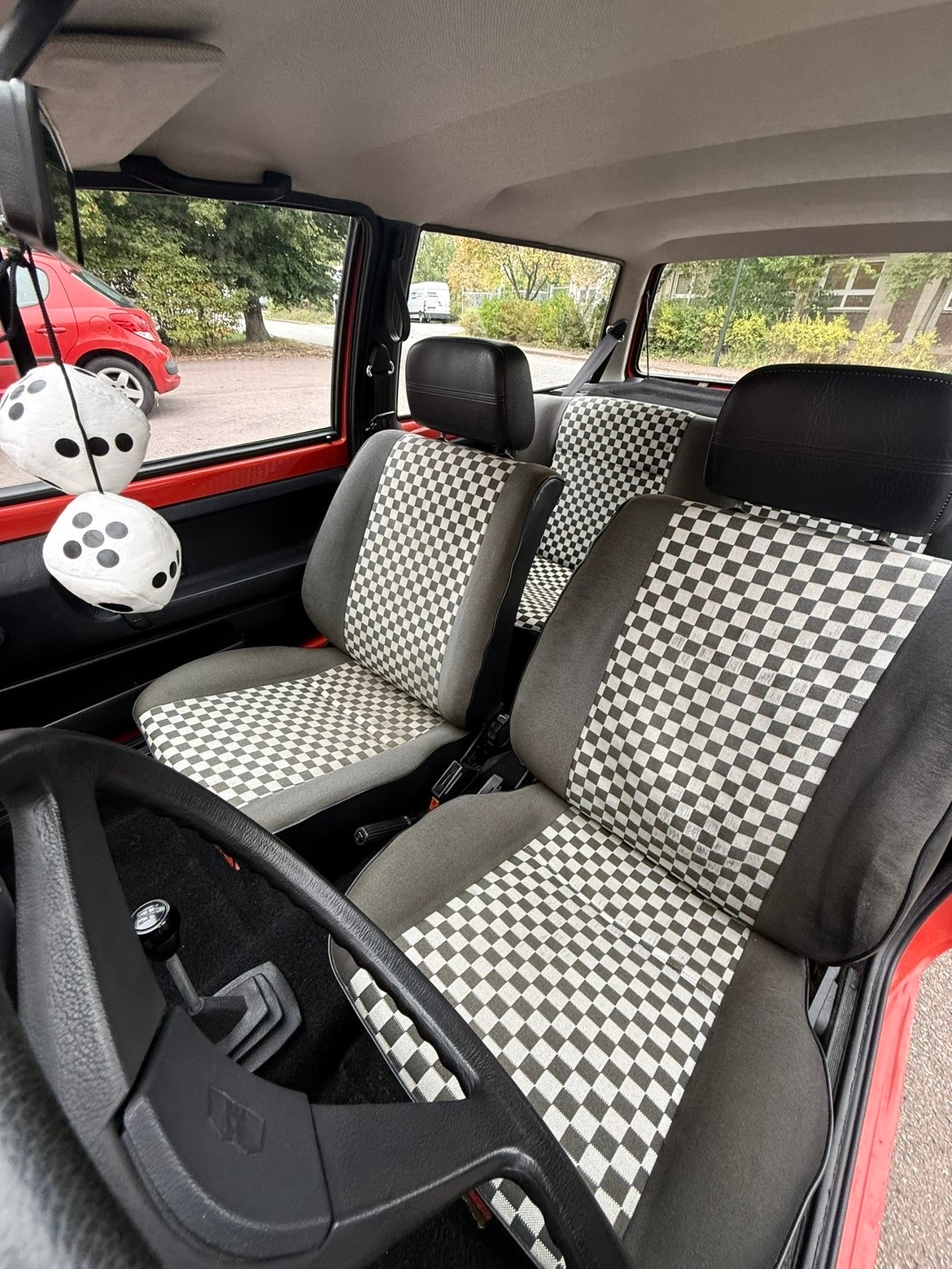 Volkswagen Polo 1.3 Manuell 1982, bild 5/8