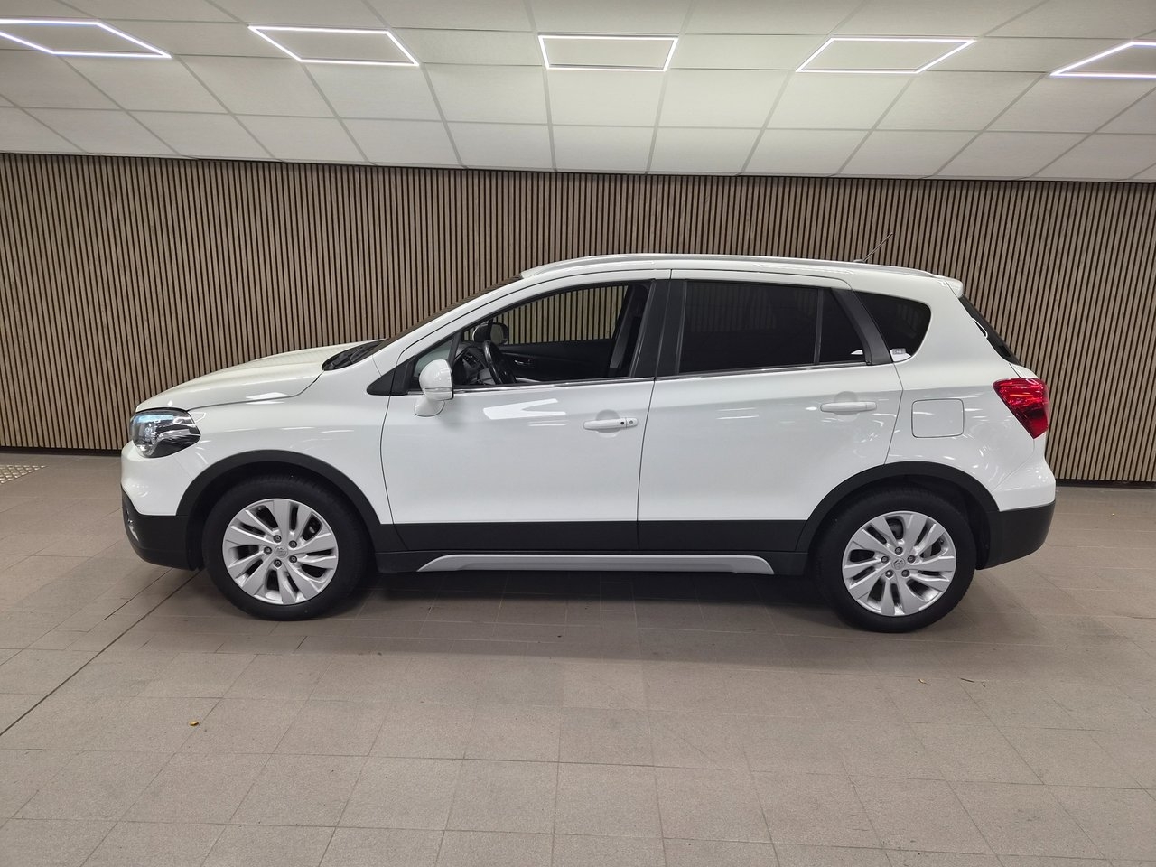 Suzuki S-Cross 2020, photo 3/10