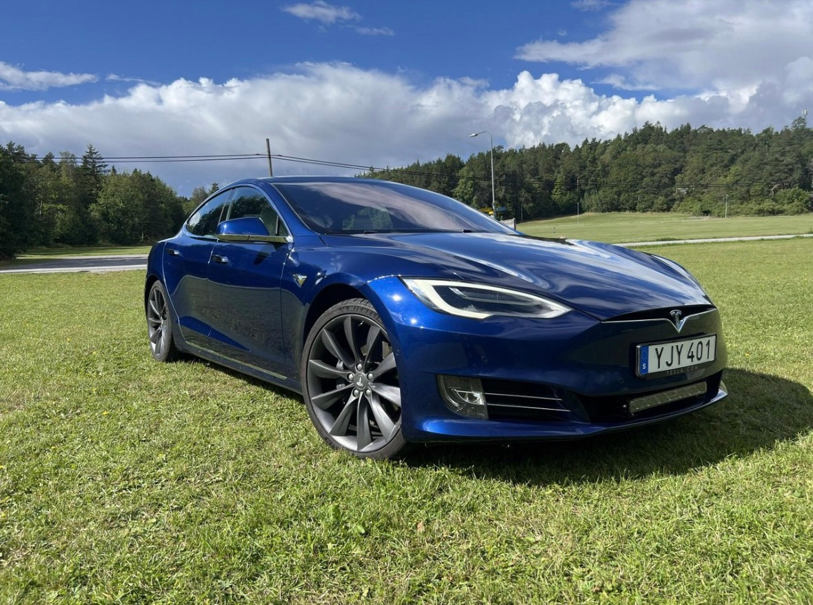 Tesla Model S