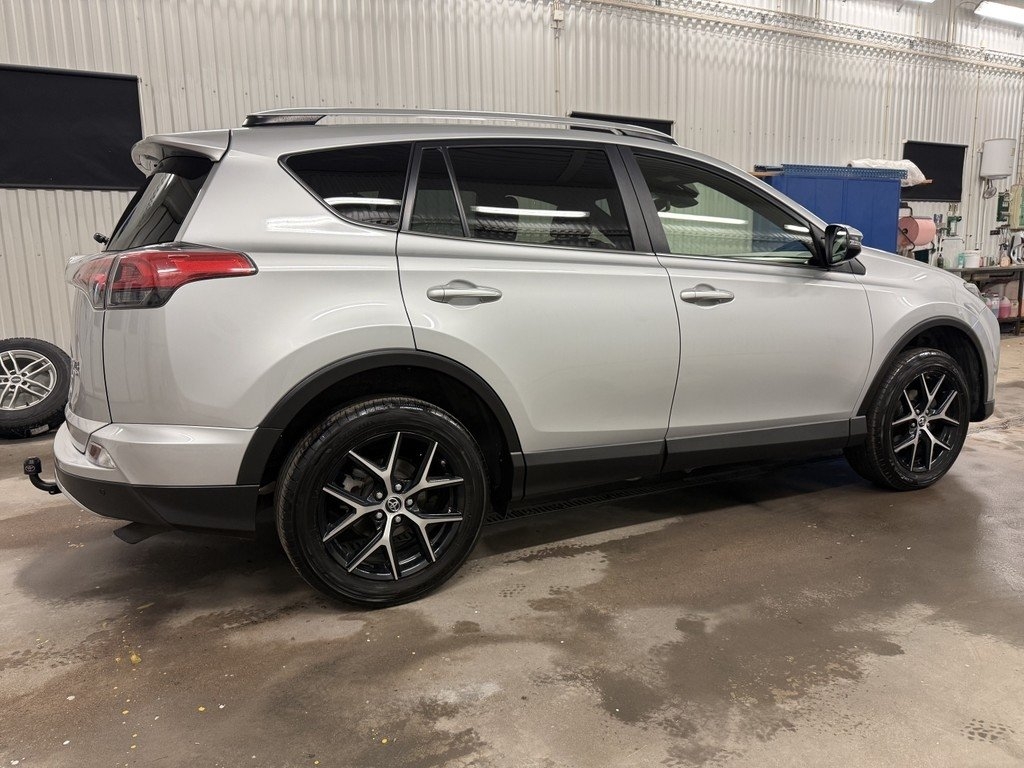 Toyota RAV4 2016, bild 6/10