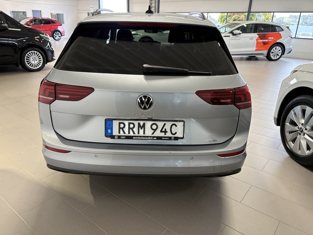 Volkswagen Golf 1.5 eTSI Life 2025, kuva 5/8