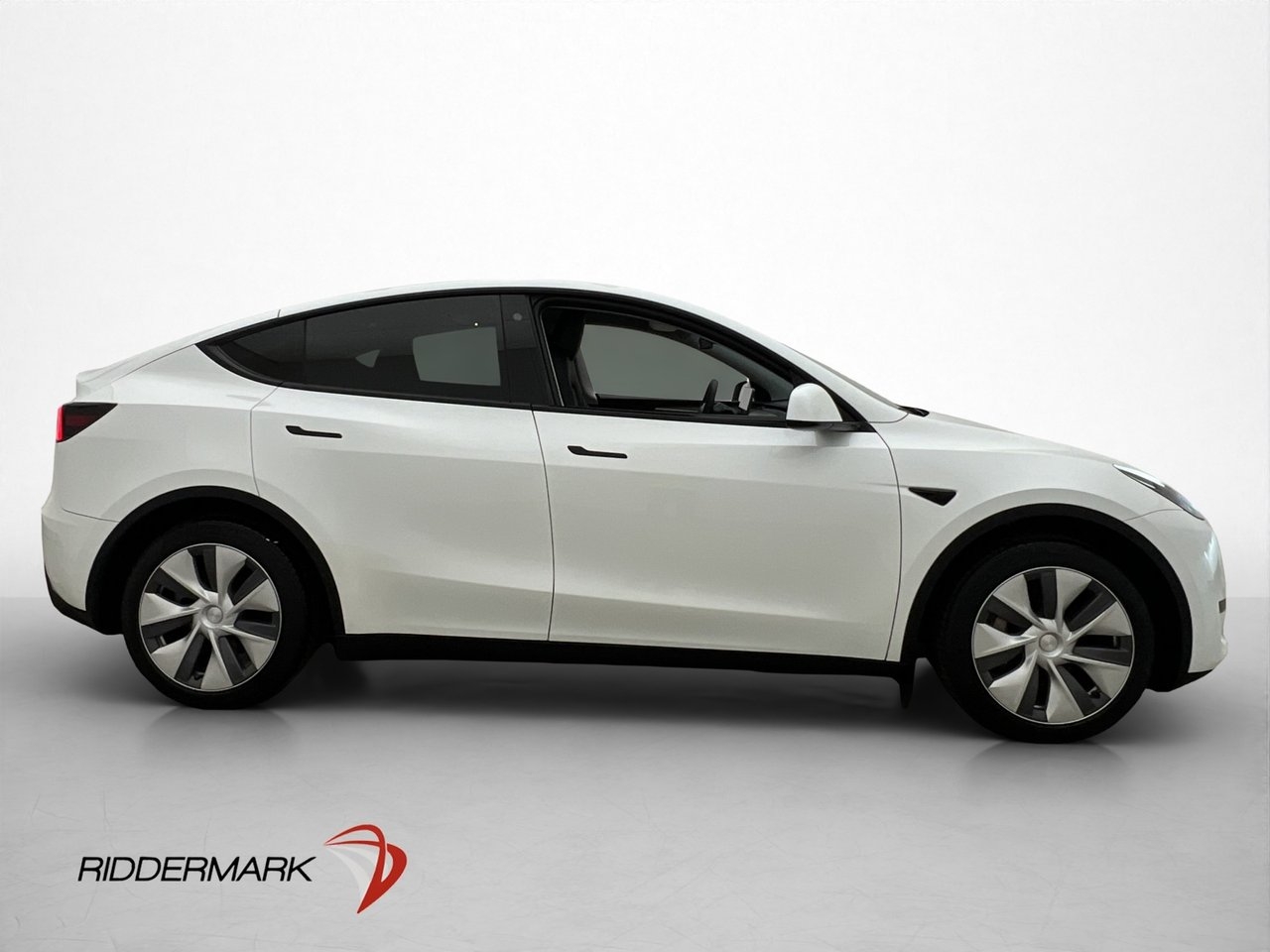 Tesla Model Y 2024, kuva 10/10