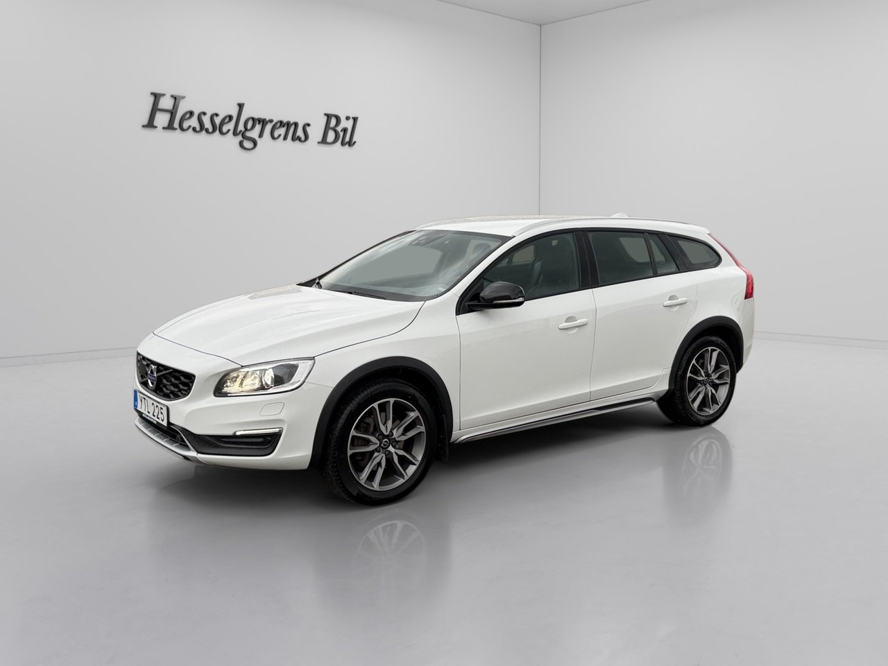 Volvo V60 Cross Country D4