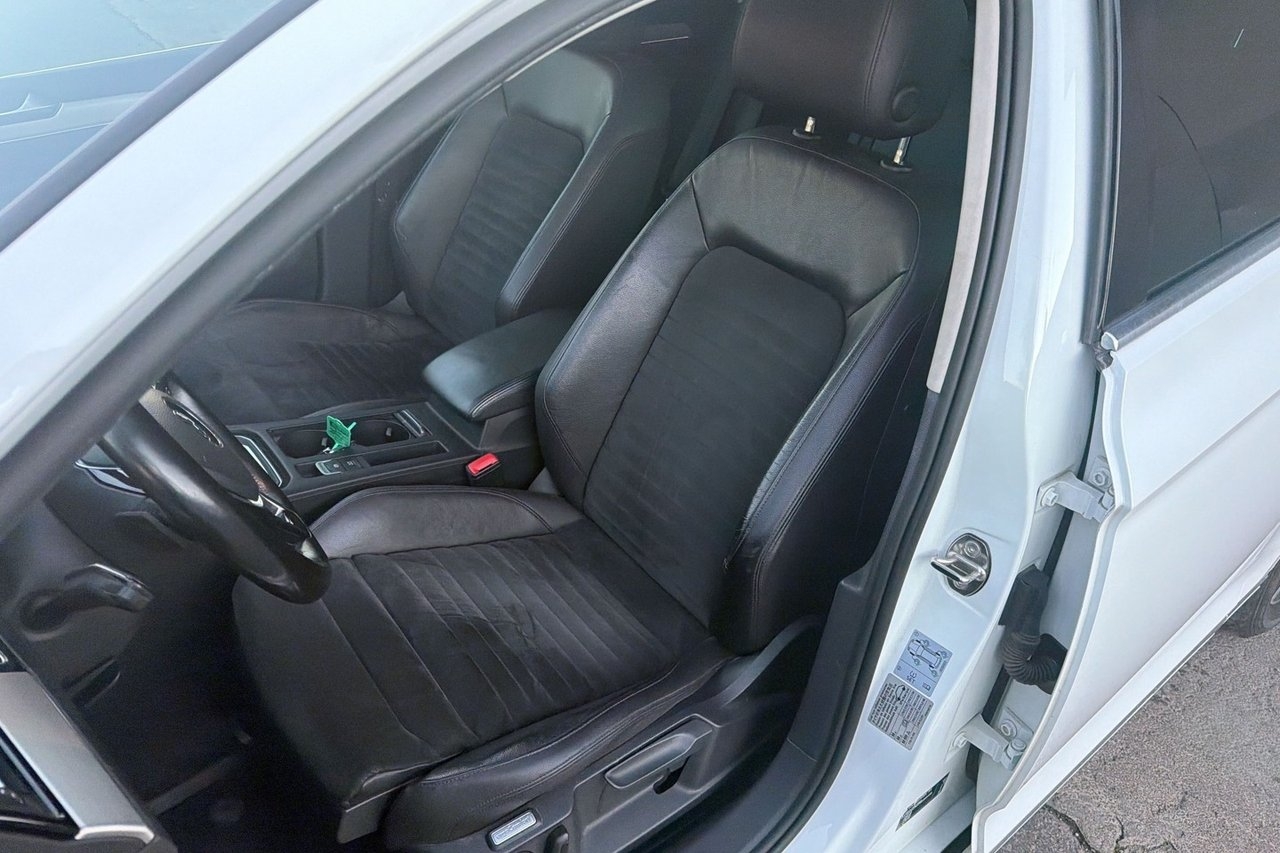 Volkswagen Passat 2.0 TDI SCR 2016, photo 7/10