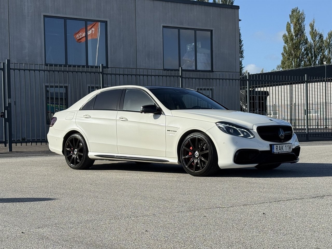 Mercedes-Benz E