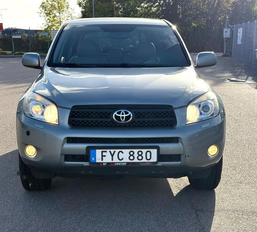 Toyota RAV4 2.0 2007, photo 2/10