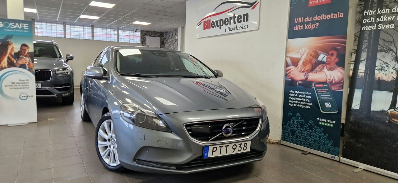 Volvo V40 D2