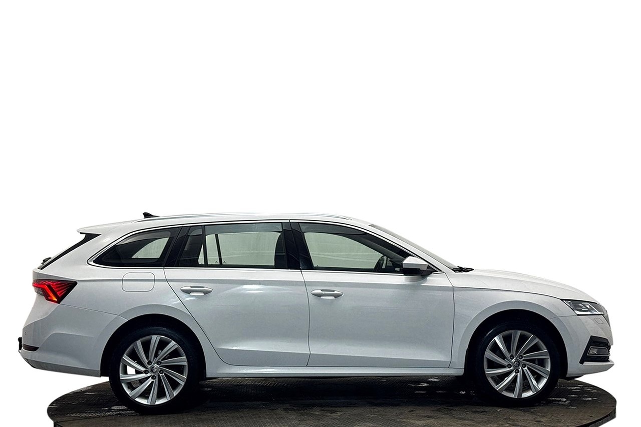Skoda Octavia RS 2.0 TDI SCR Style 2024, bild 5/38