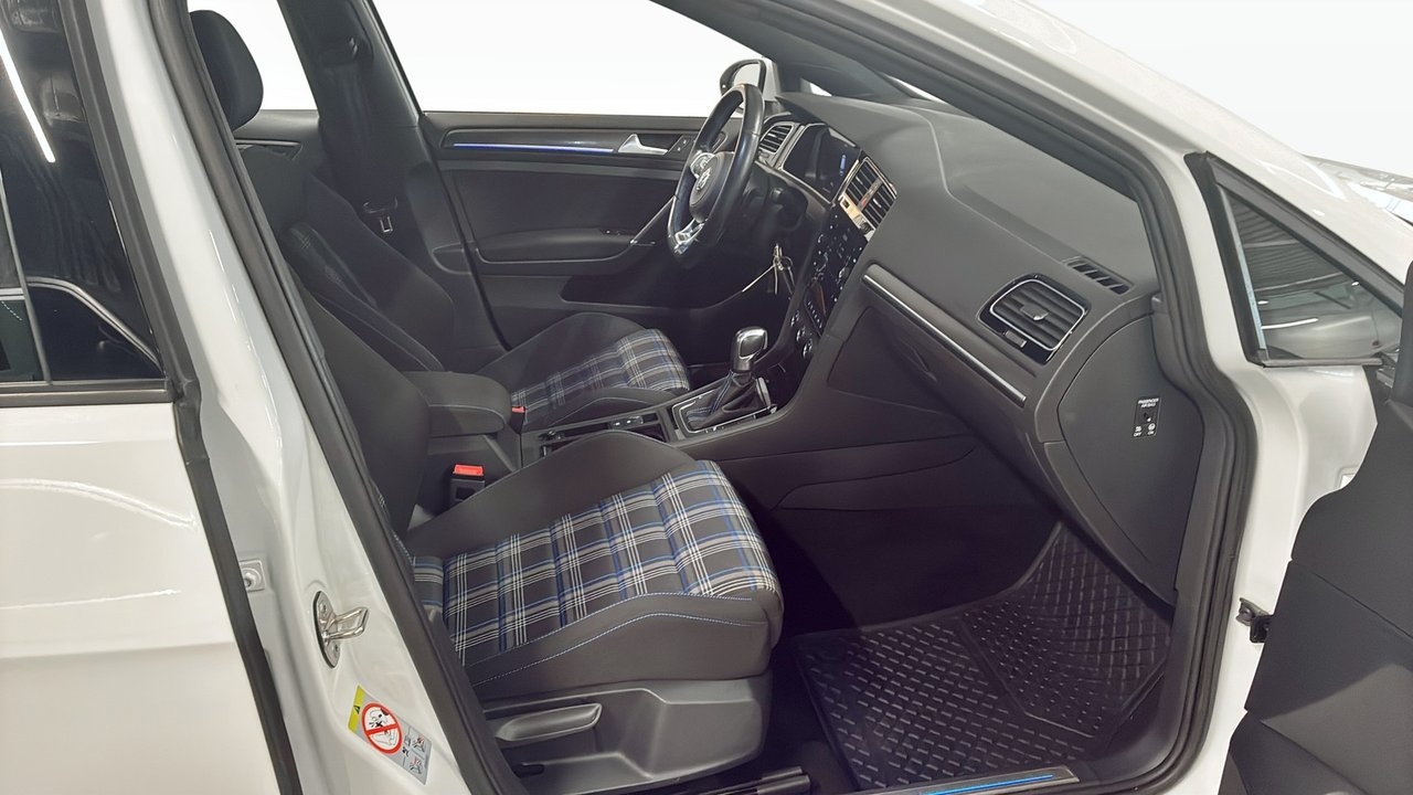 Volkswagen Golf 2020, bild 3/16