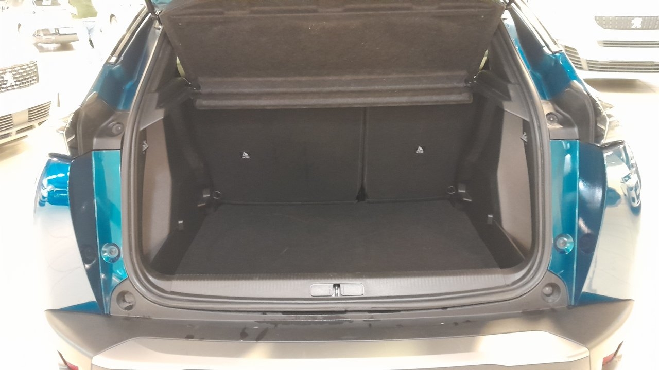 Peugeot 2008 1.2 Hybrid 145 2025, bild 7/10