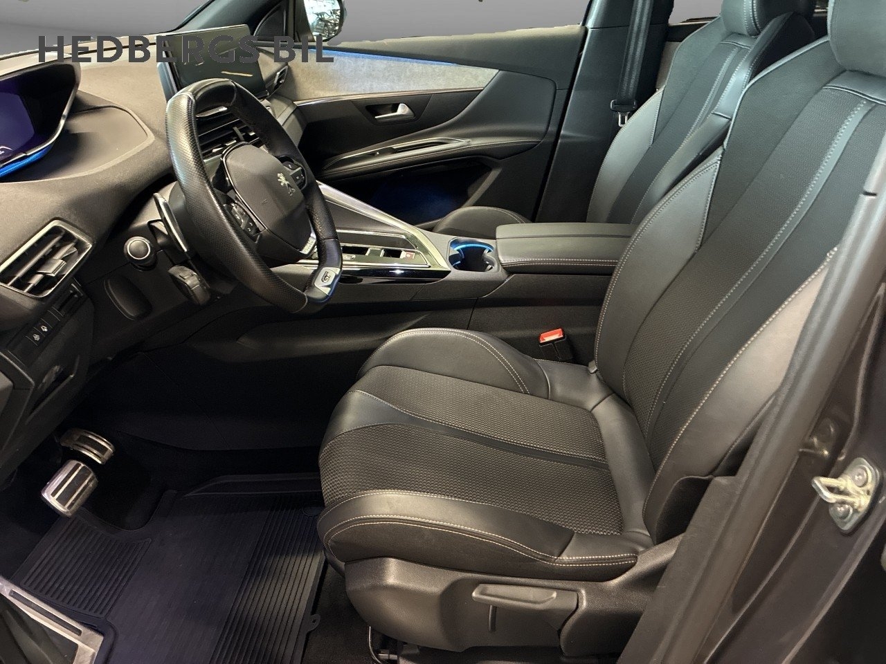 Peugeot 5008 1.2 PureTech 130 GT 2023, photo 7/10