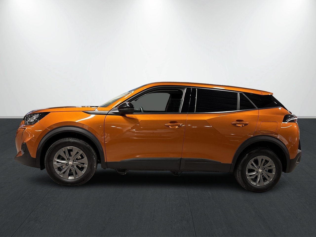 Peugeot 2008 1.2 PureTech 130 Active 2022, bild 2/10