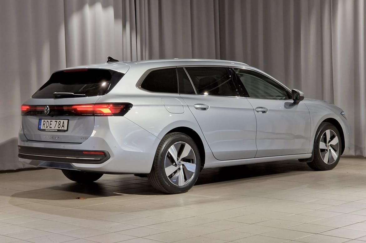 Volkswagen Passat 1.5 eTSI Business 2025, bild 4/10
