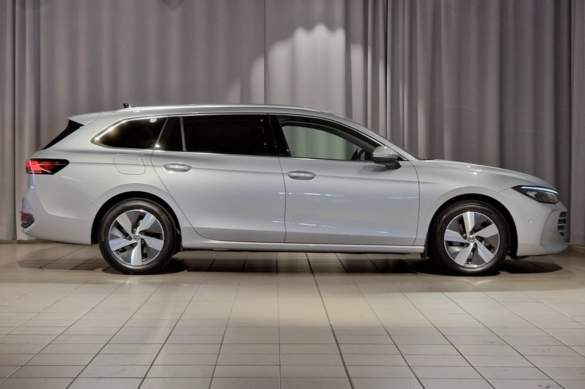 Volkswagen Passat 1.5 eTSI Business 2025, bild 3/10