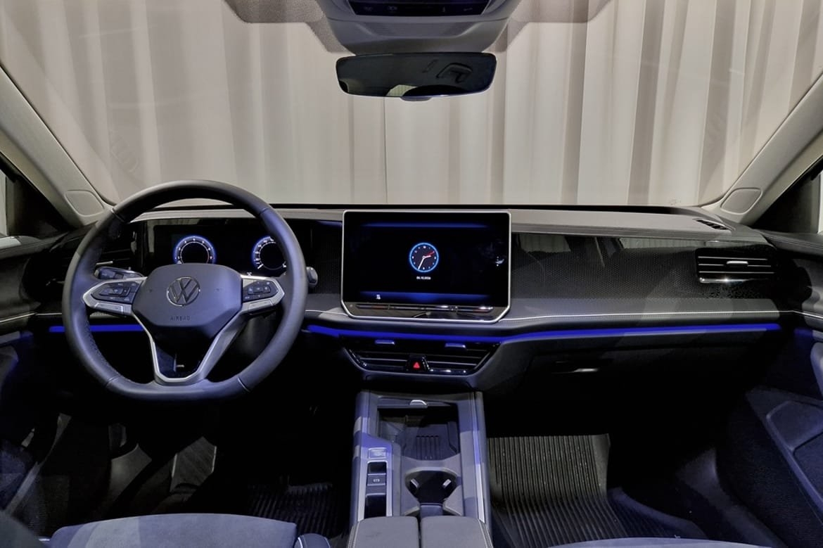 Volkswagen Passat 1.5 eTSI Business 2025, bild 7/10