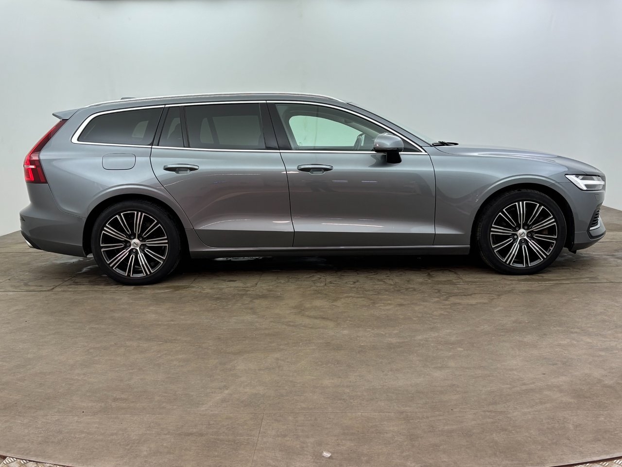 Volvo V60 2021, bild 7/10