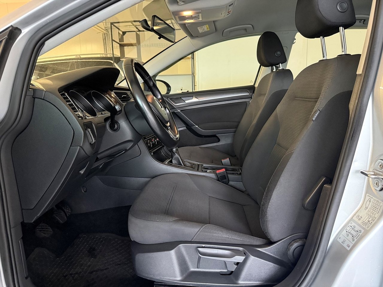 Volkswagen Golf 1.0 TSI 2020, bild 3/10