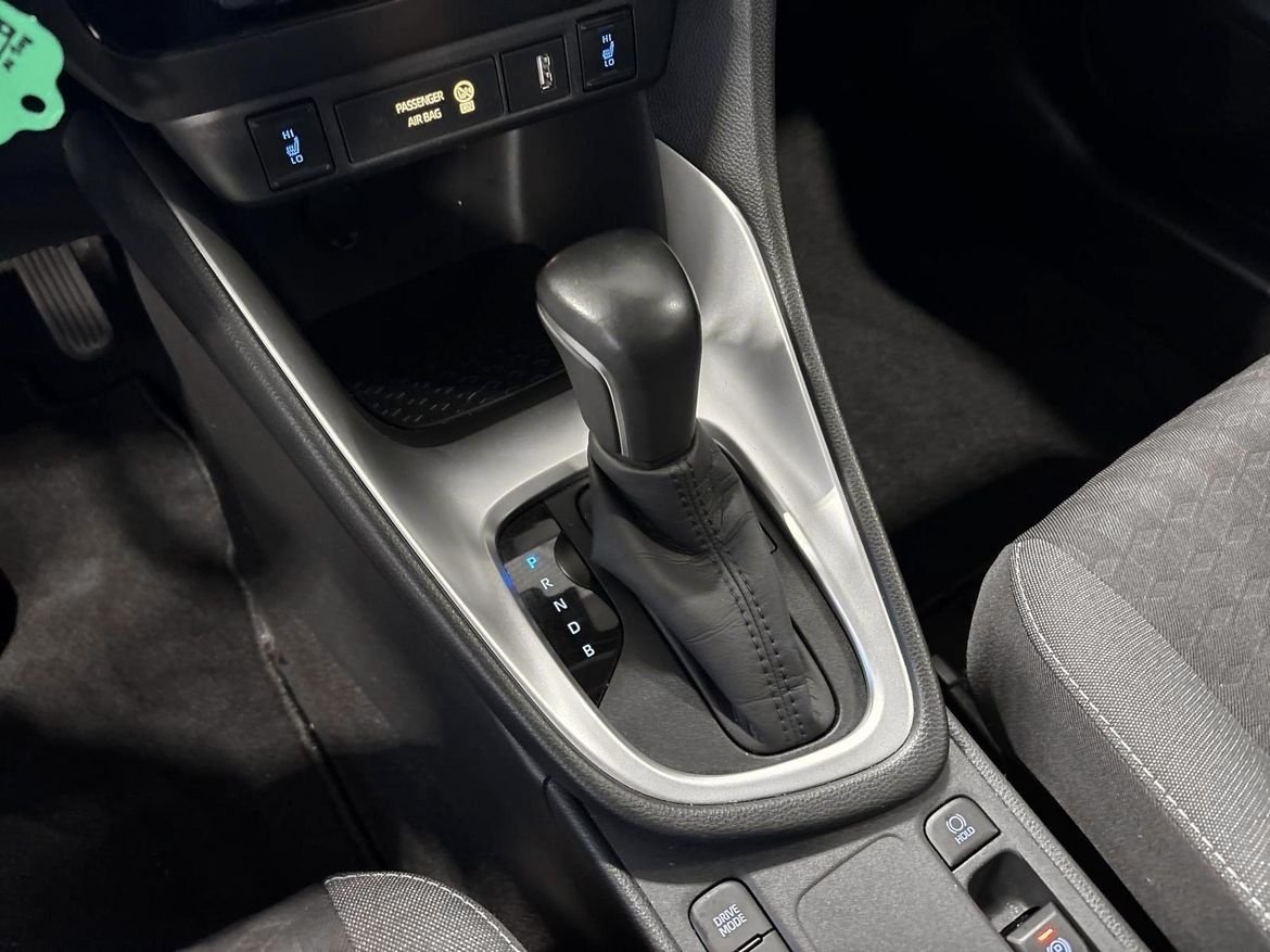 Toyota Yaris 1.5 Hybrid 116 Active 2021, kuva 18/19