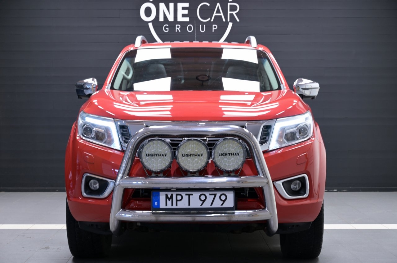Nissan Navara 2016, bild 2/10