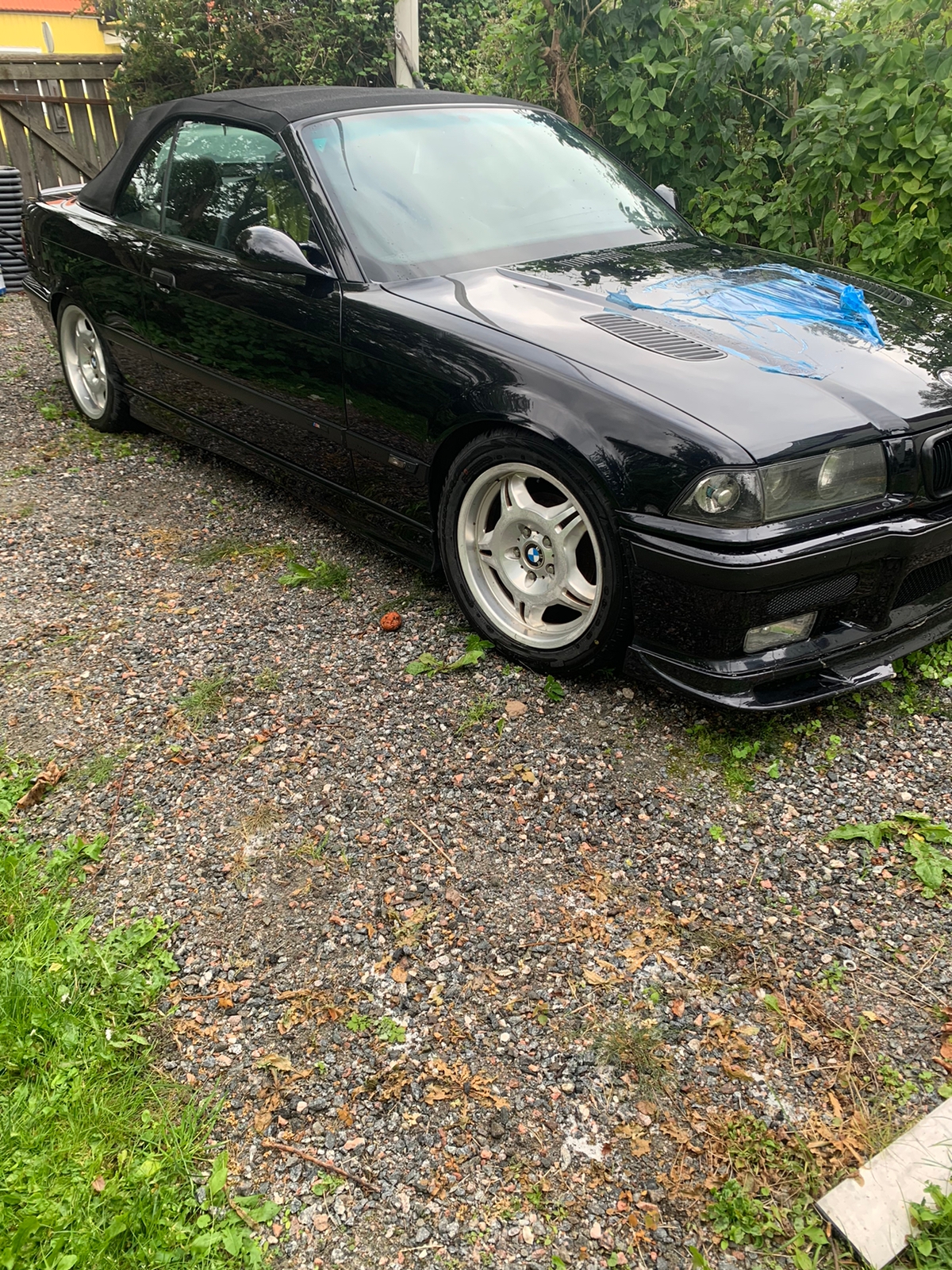 BMW 325