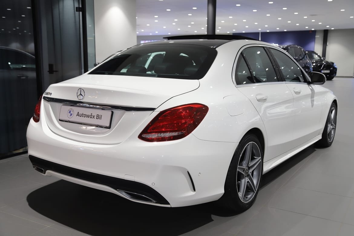 Mercedes-Benz C 220 d AMG - Line Sedan 2018, bild 6/10
