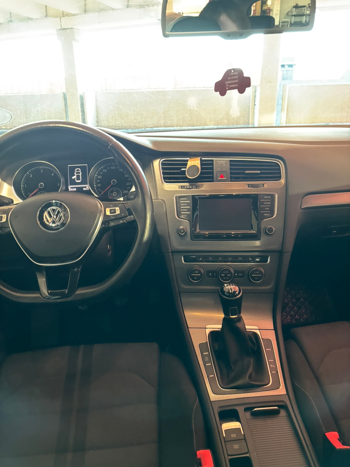 Volkswagen Golf 1.6 TDI 2013, bild 7/8