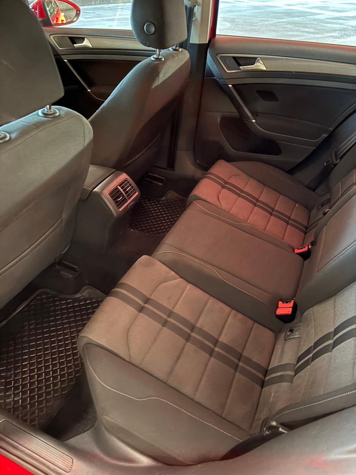 Volkswagen Golf 1.6 TDI 2013, bild 8/8
