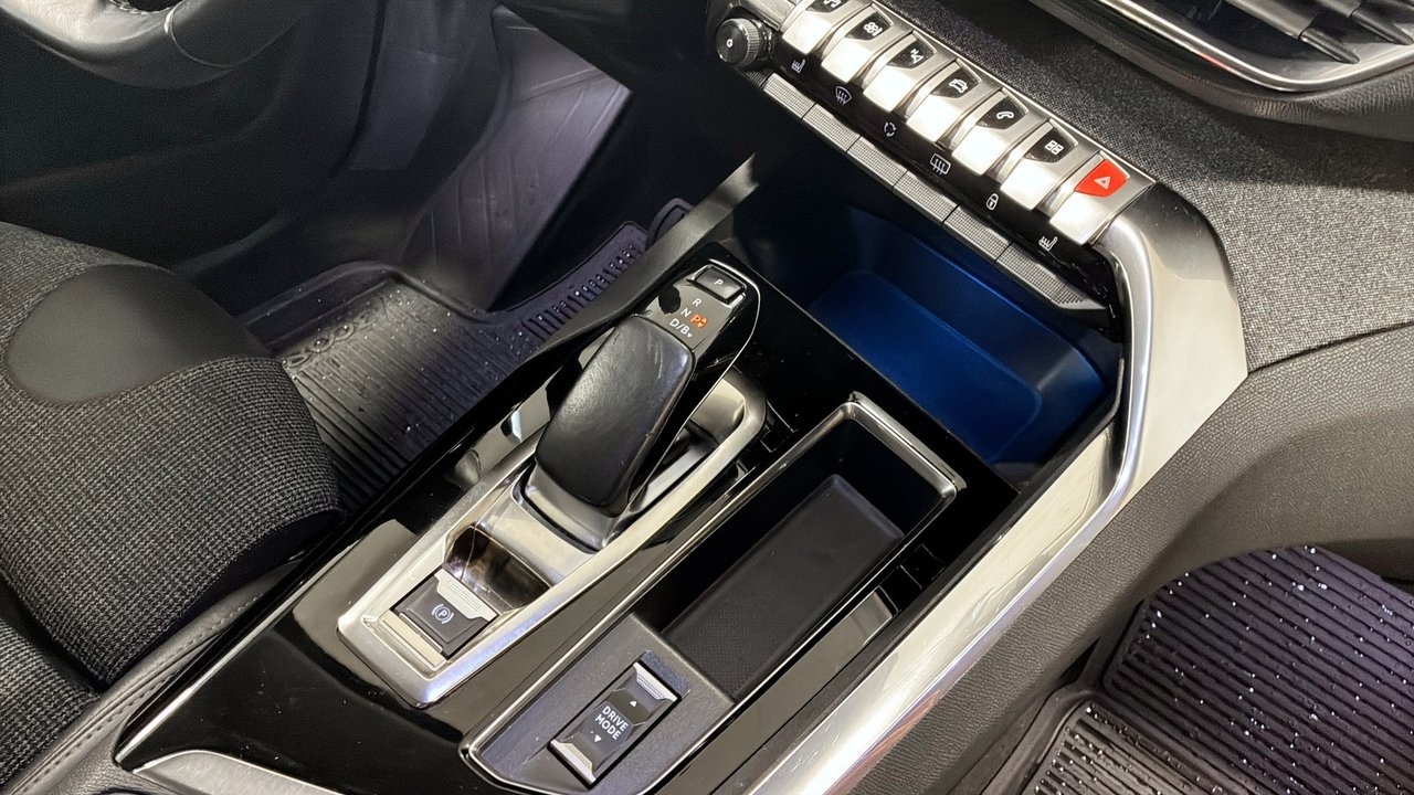 Peugeot 3008 1.6 HYBRID 225 GT 2020, bild 5/9