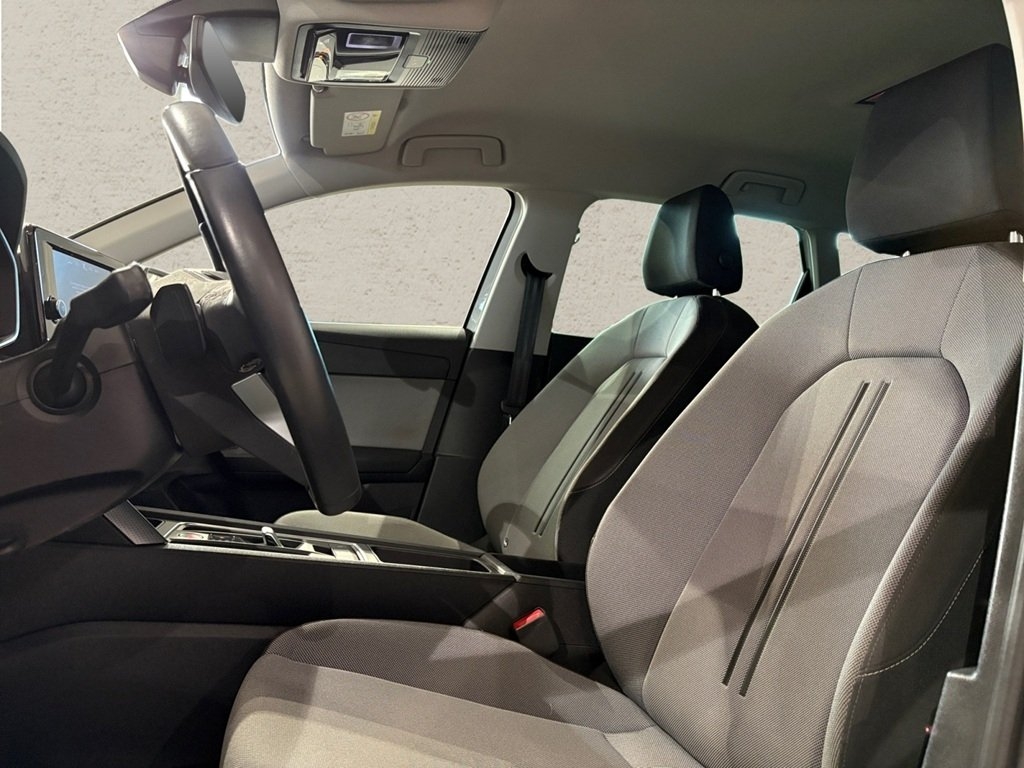 Seat Leon 1.0 eTSI 2024, bild 2/9