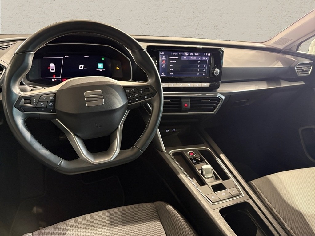 Seat Leon 1.0 eTSI 2024, bild 3/9