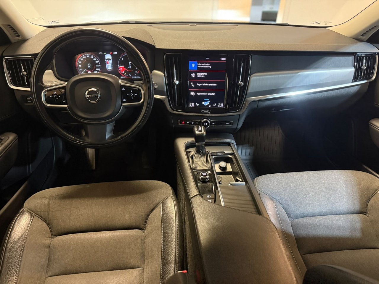 Volvo V90 D3 Momentum 2020, kuva 7/10