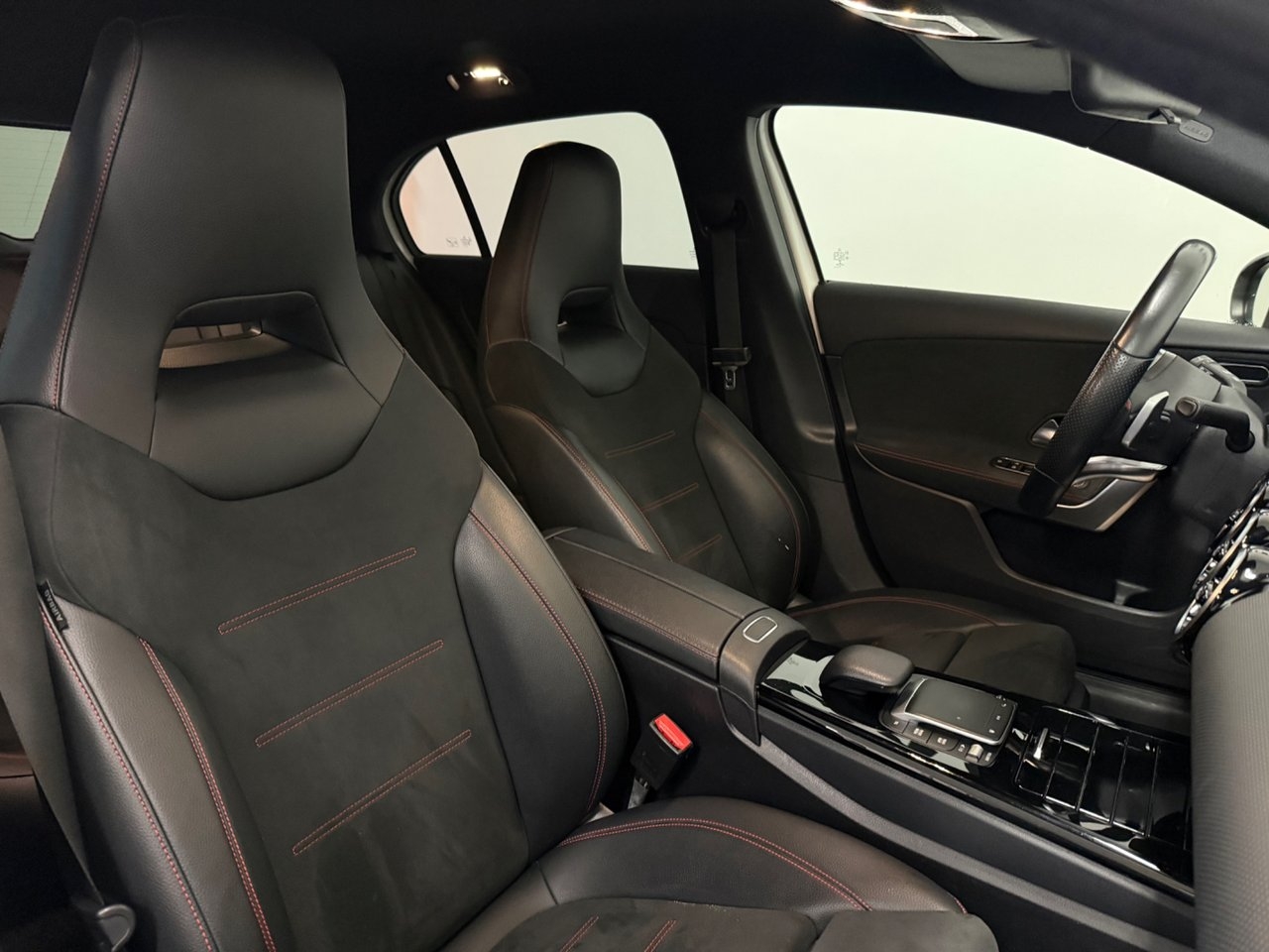 Mercedes-Benz A 180 AMG / Automat 2021, bild 7/10
