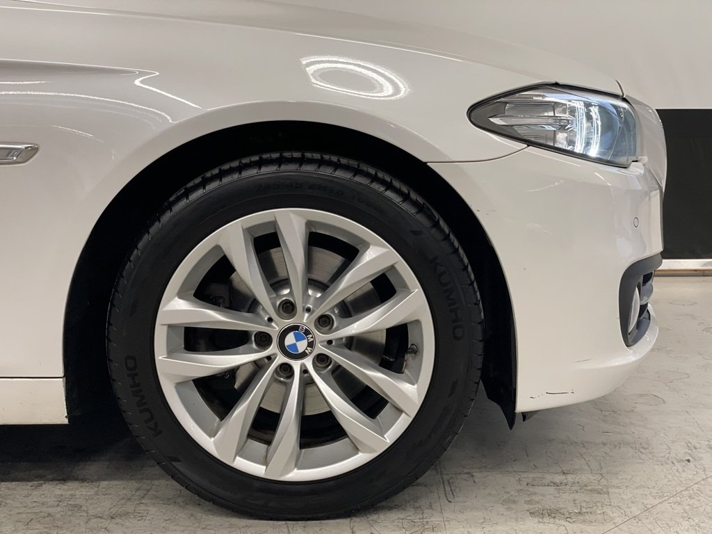 BMW 520d 2016, bild 5/23