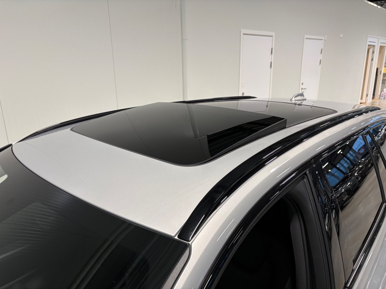 Volvo V60 B4 Diesel Ultimate Dark 2023, kuva 5/10
