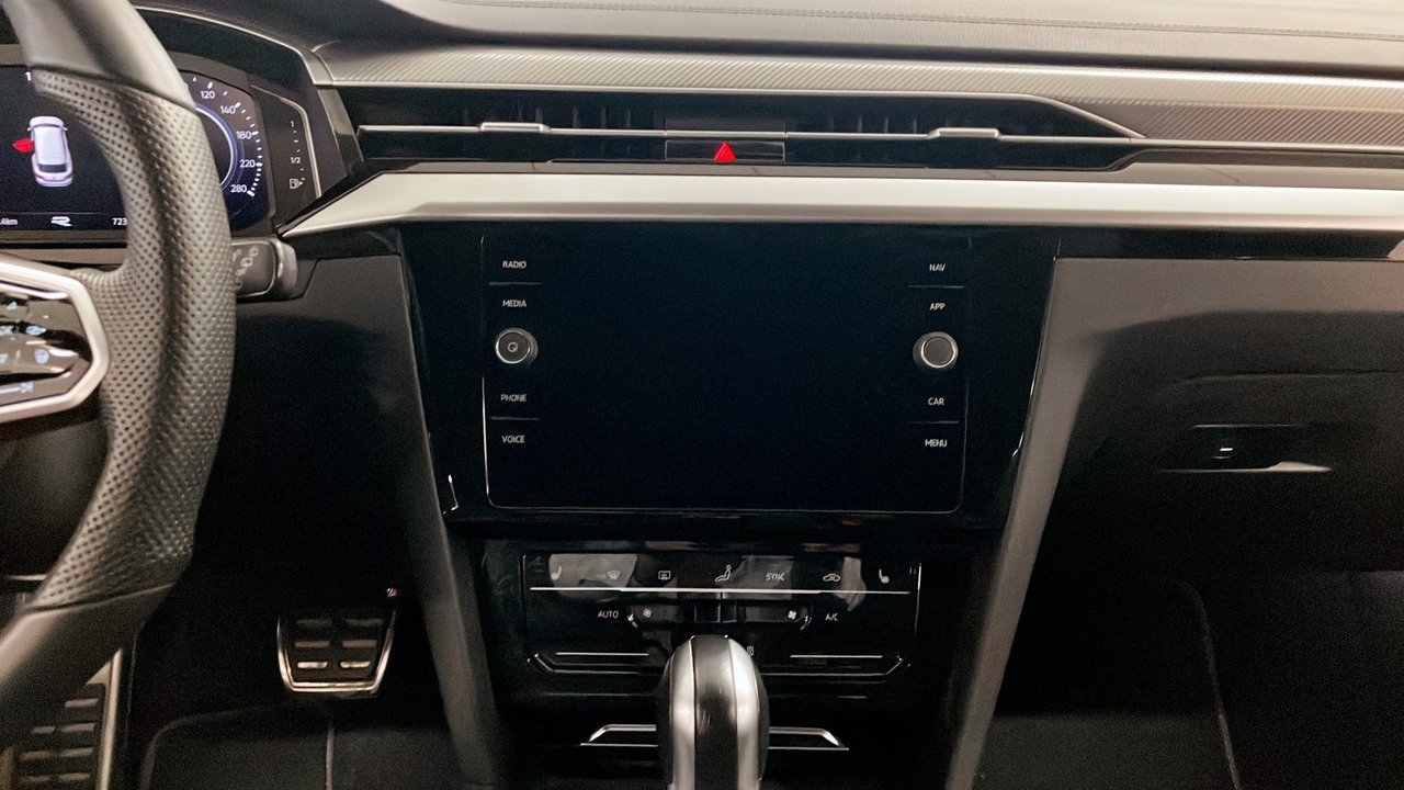 Volkswagen Arteon R-Line 2023, photo 9/10
