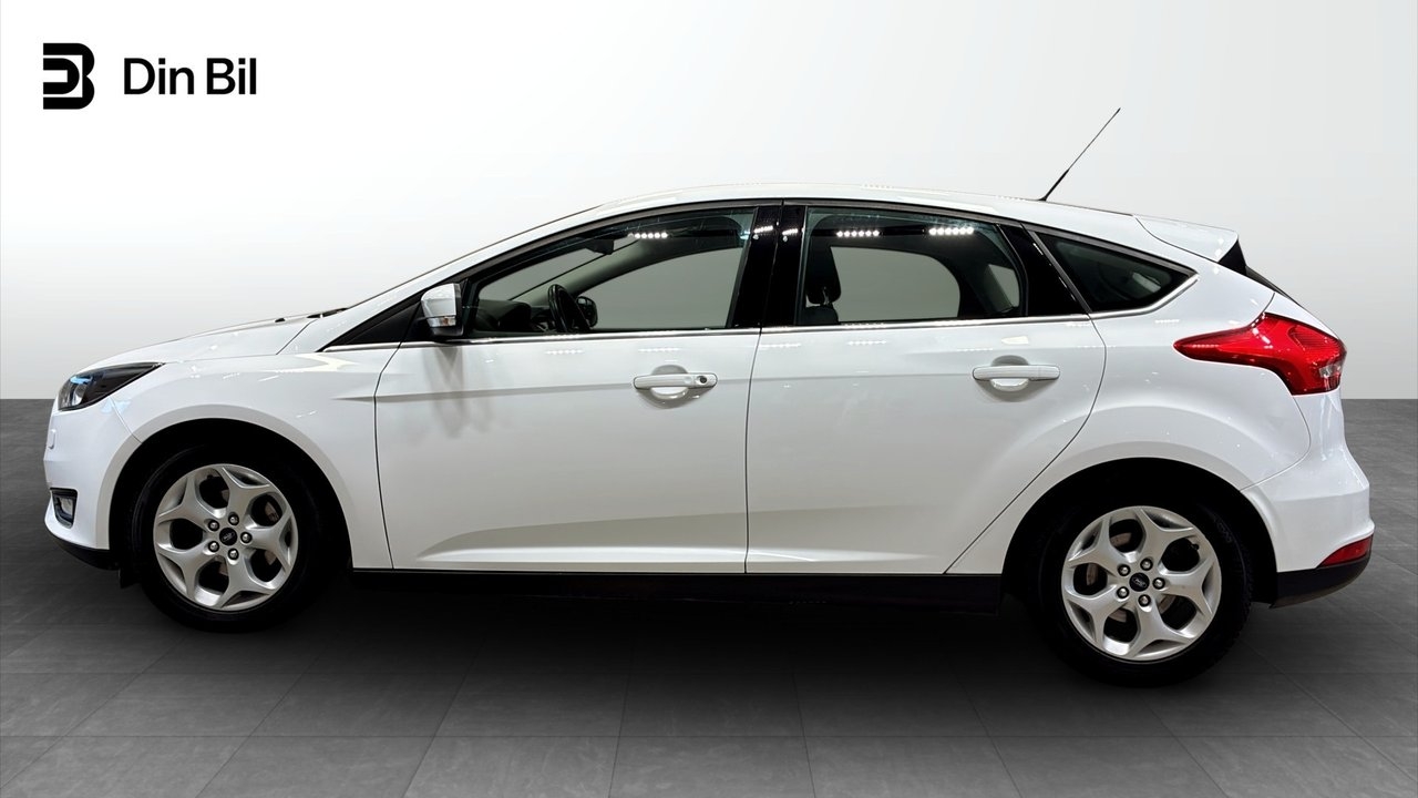 Ford Focus 1.0 EcoBoost 2017, photo 2/15
