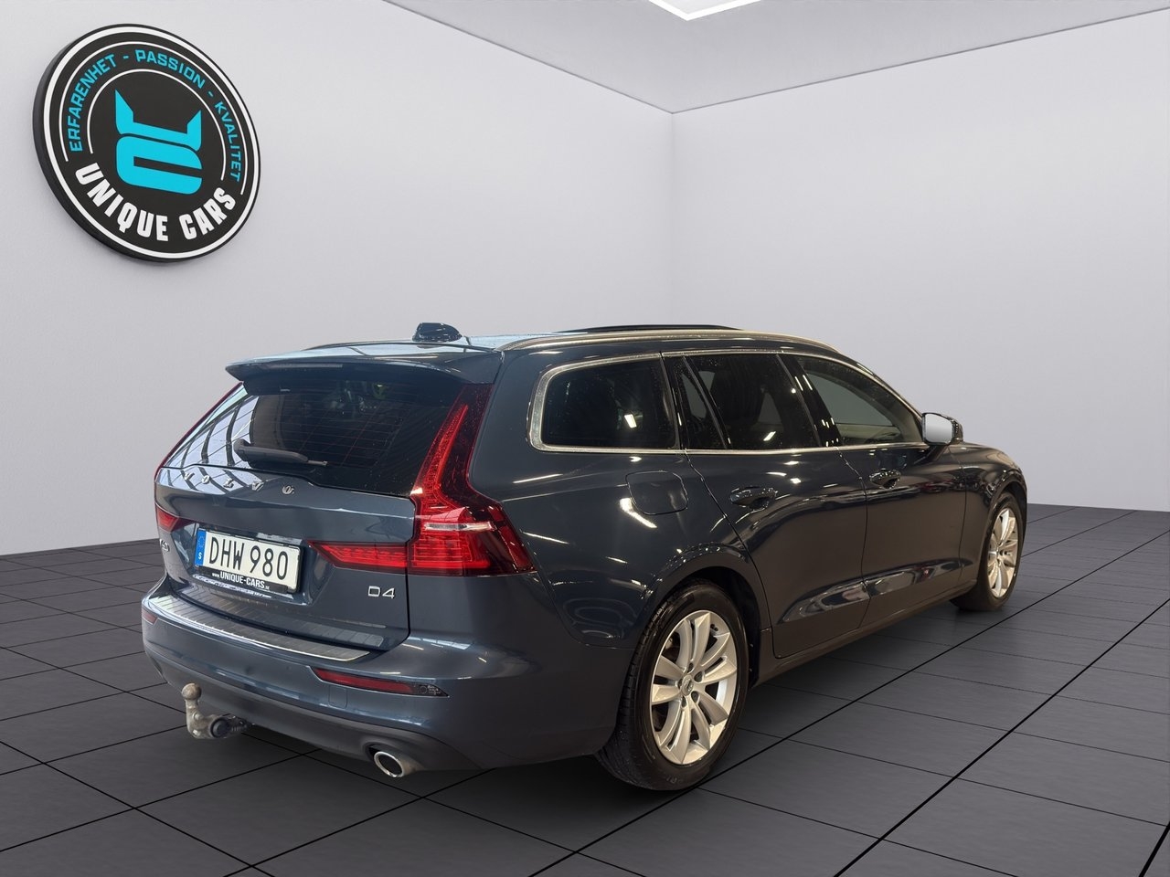 Volvo V60 D4 Momentum 2019, bild 3/10