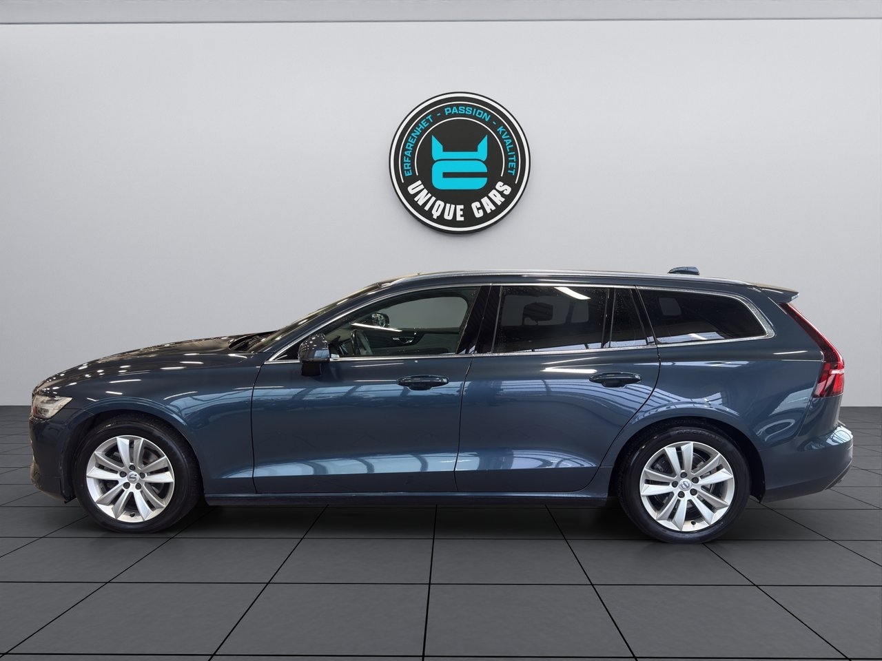 Volvo V60 D4 Momentum 2019, bild 6/10