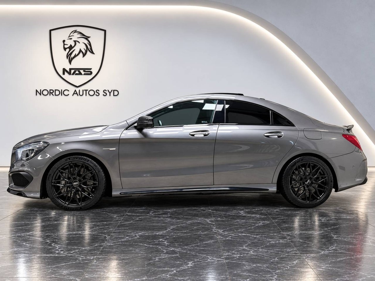 Mercedes-Benz CLA 45 AMG / 4MATIC / Pano 2014, bild 3/10