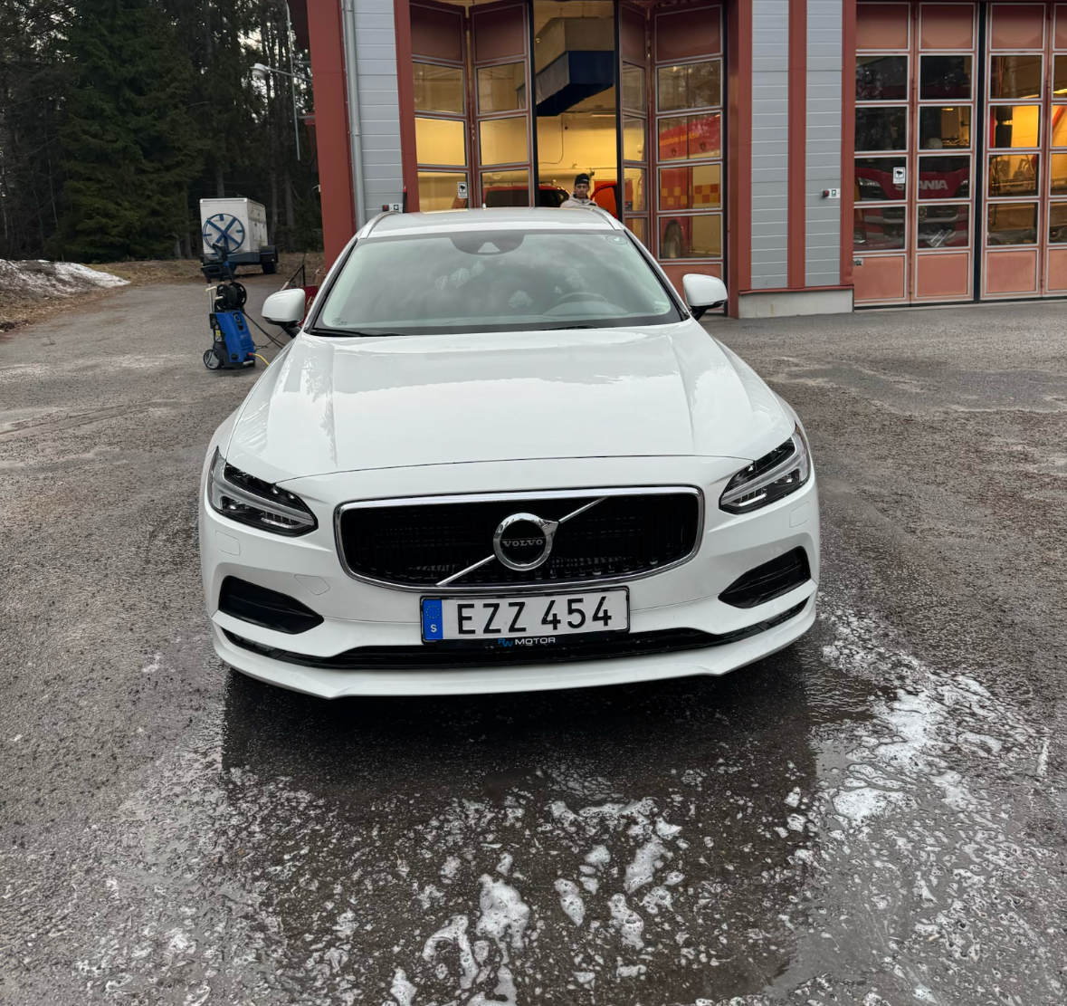 Volvo V90