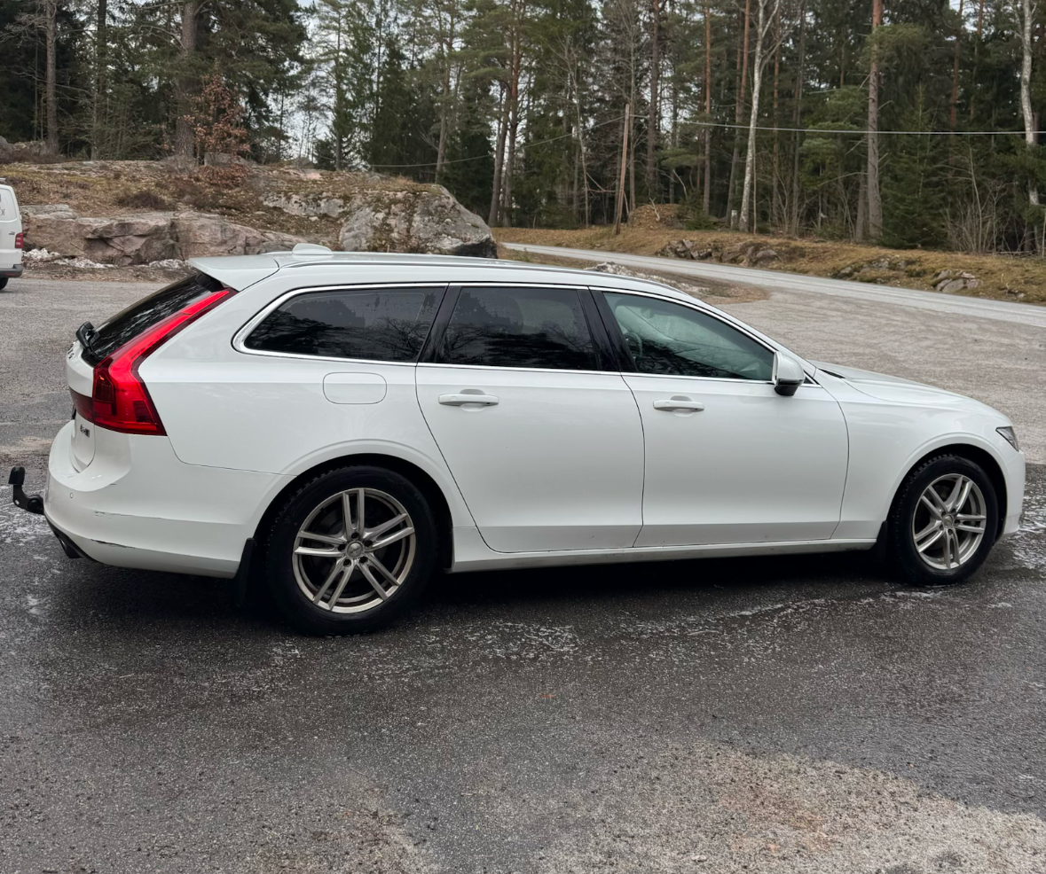 Volvo V90 D4 AWD Geartronic 2017, bild 3/4
