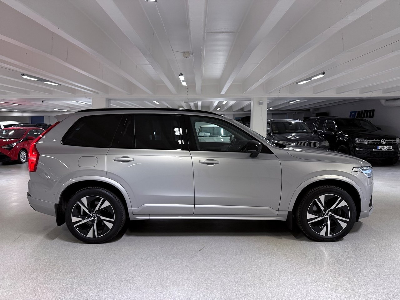 Volvo XC90 B5 Diesel 2023, photo 4/10