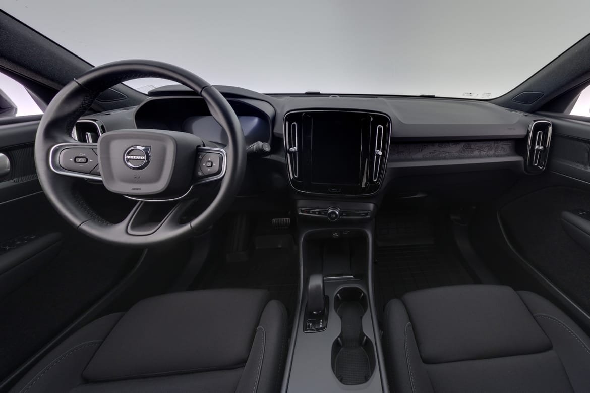 Volvo EX40 2025, bild 7/10