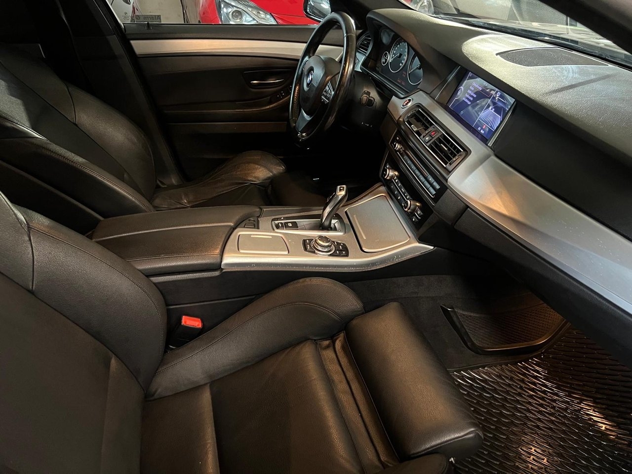 BMW 525 2010, bild 7/10