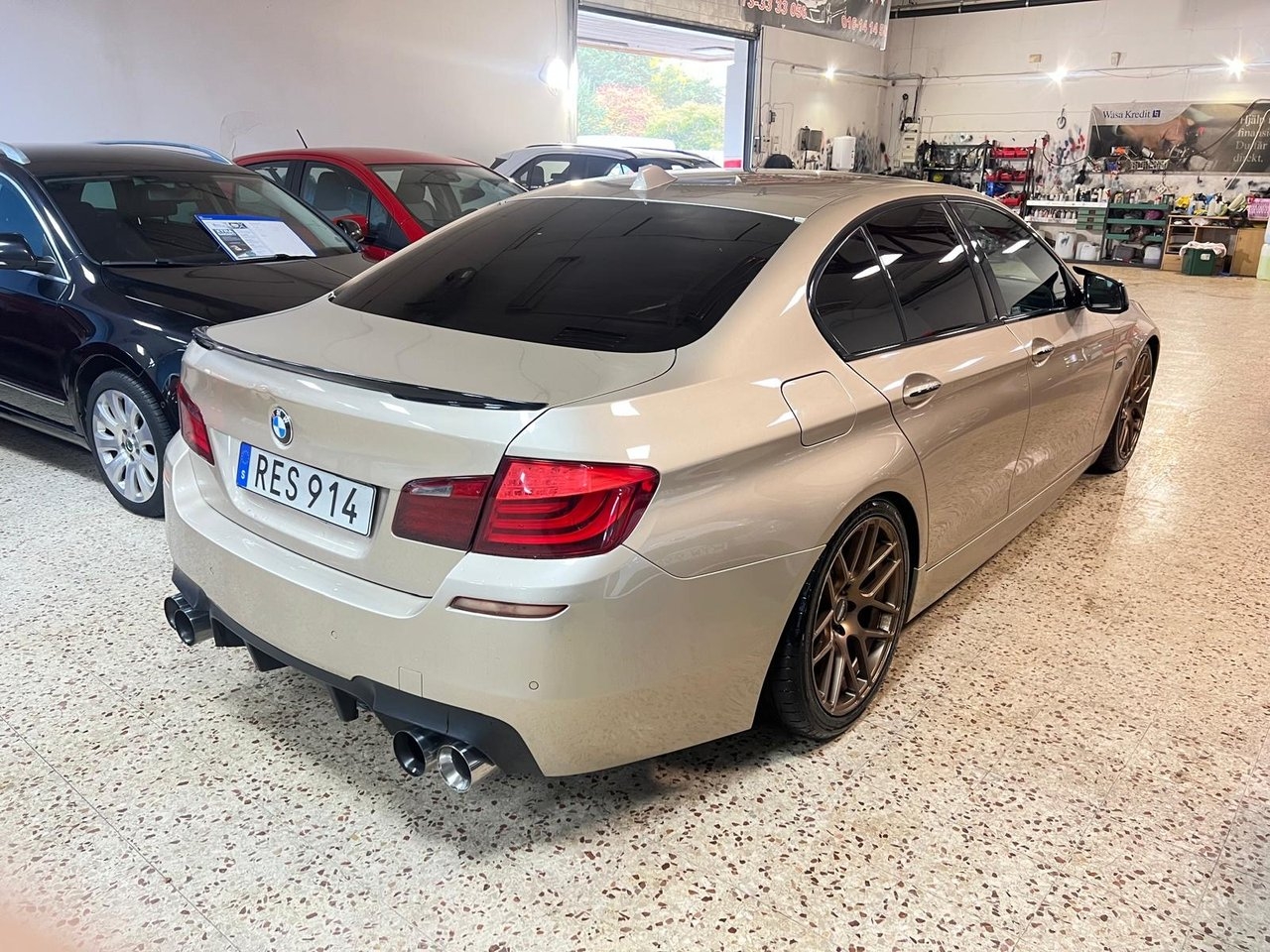 BMW 525 2010, bild 5/10